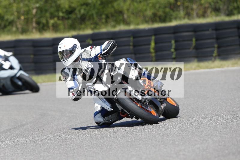 /Archiv-2025/48 25.08.2025 Cornu Master School ADR/rot-rouge/16